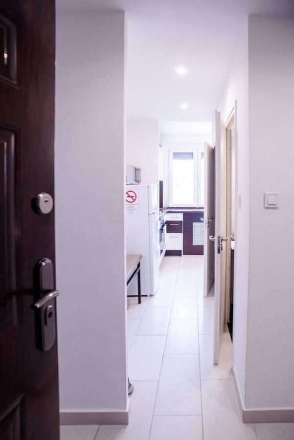 Peaceful, Cozy And New Apartment With Balcony Budapeste Exterior foto