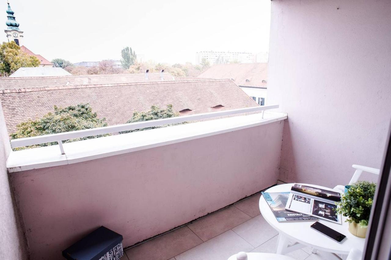 Peaceful, Cozy And New Apartment With Balcony Budapeste Exterior foto